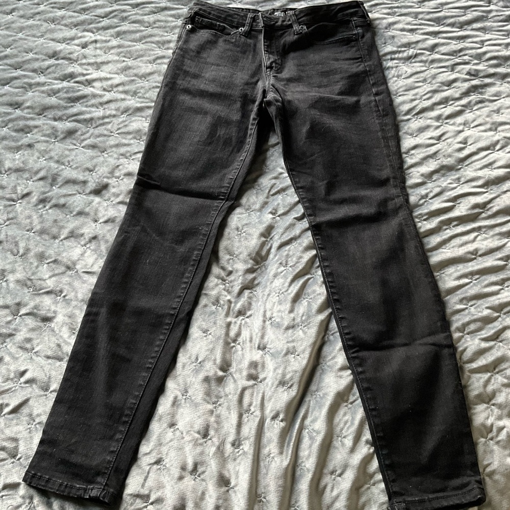Black Skinny Jeans